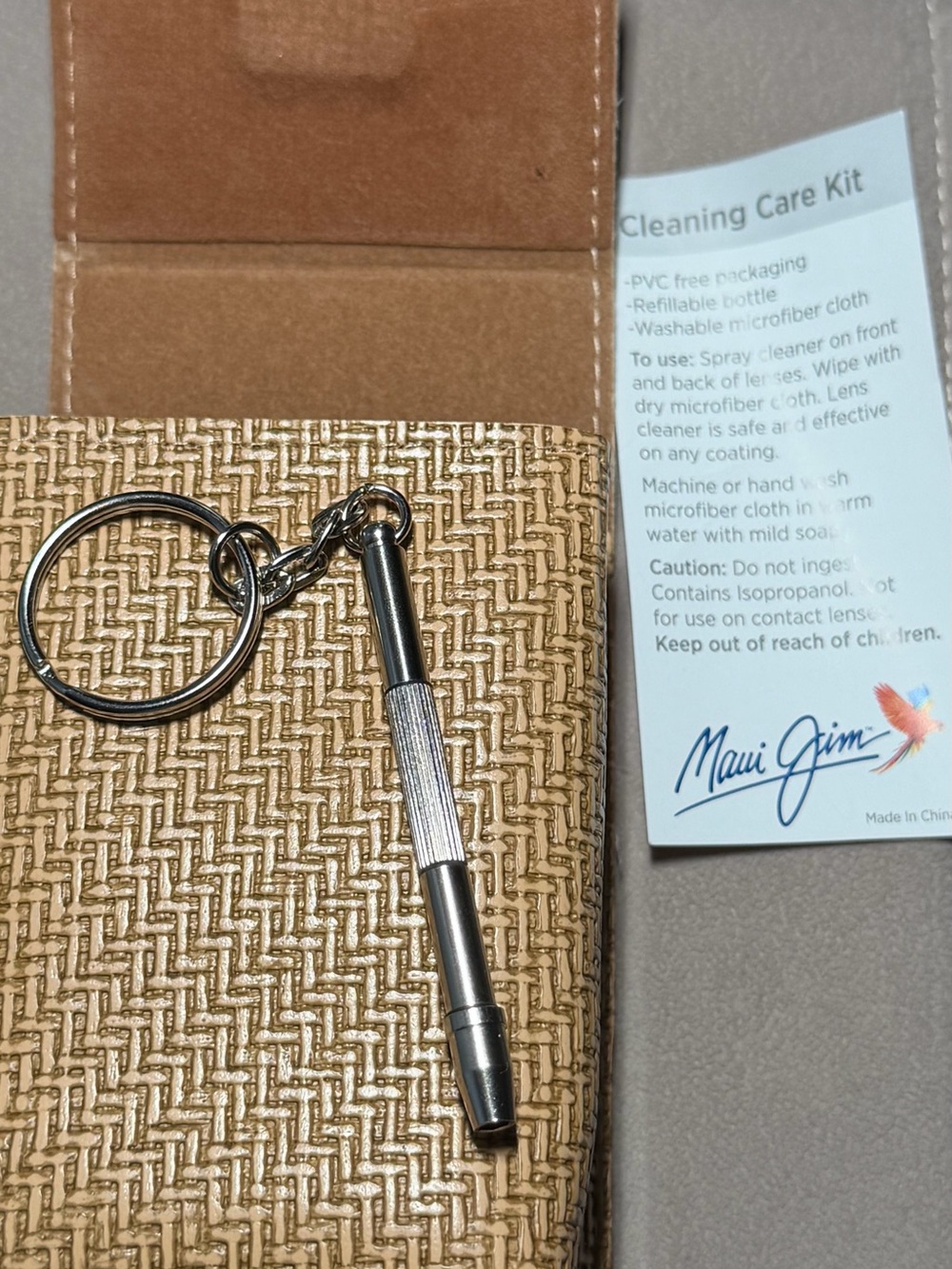 Maui Jim Authentic Foldable Sunglasses Case & Mini Screwdriver Keychain Tool